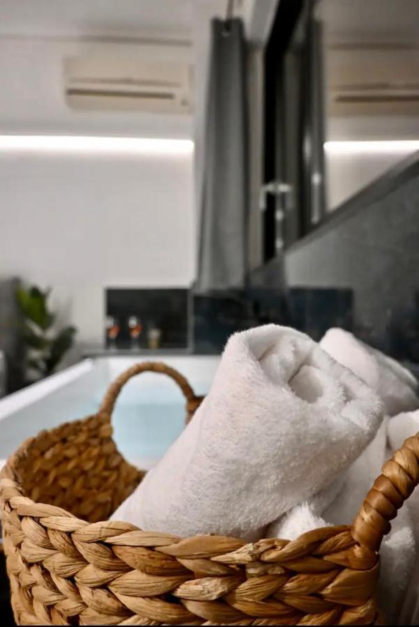Zoe'S Suite Athen'S Center Ngoại thất bức ảnh